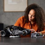 LEGO DC Batman Batmobile Tumbler 2049 Peças_5